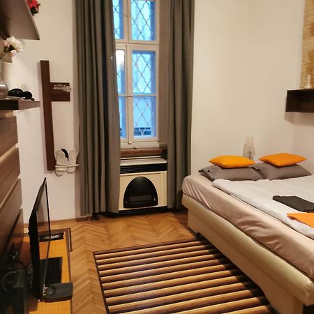 Apartment Vaci Boedapest Buitenkant foto